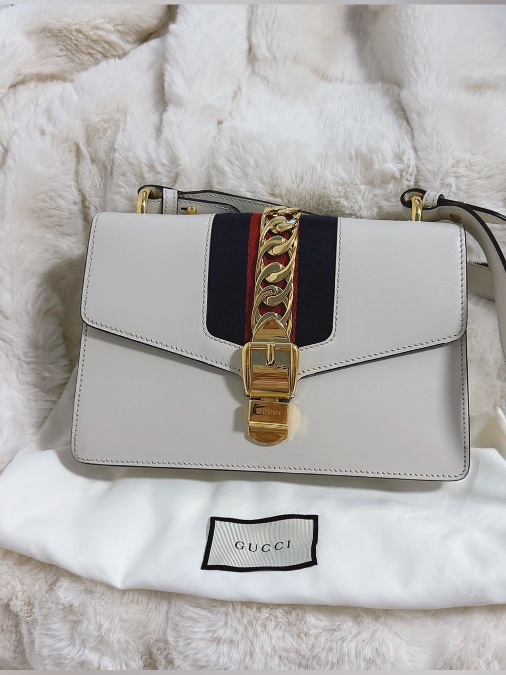 Gucci Sylvie small shoulder bag - Picture 15 of 15